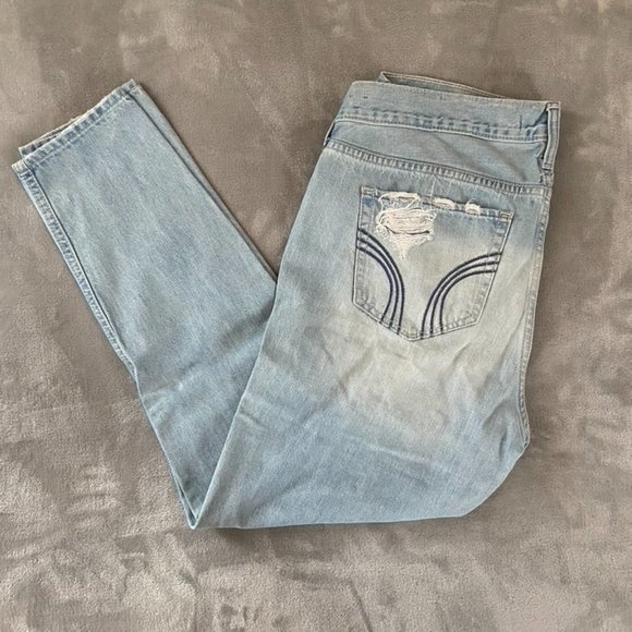 Hollister Ripped Baggy Jeans - Picture 2 of 6